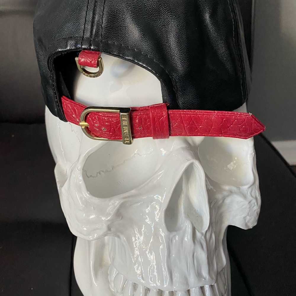 SnapBack - Picture 3 of 3